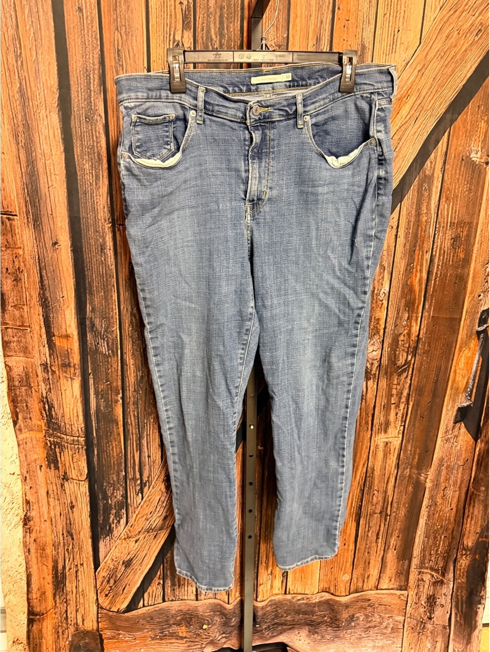 Levi's Classic Straight Fit Jeans Size 33